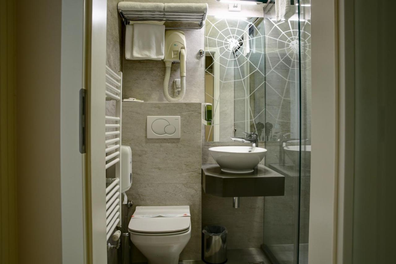 Hotel Gorenje Пристина Екстериор снимка